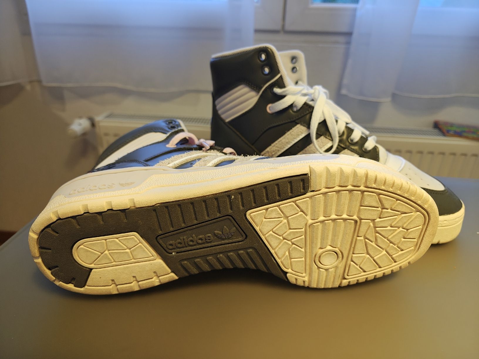 Adidas Scarpe da uomo: Adidas Sneaker Simpsons – Usato da Rothrist venduto da mk_swiss23 1