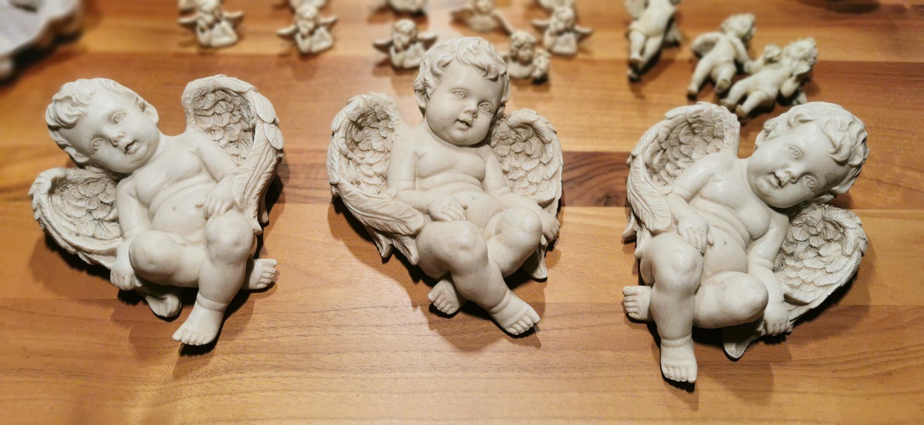 Figuren: 80 Engel – Neu (gemäss Beschreibung) aus Niederbuchsiten von  5