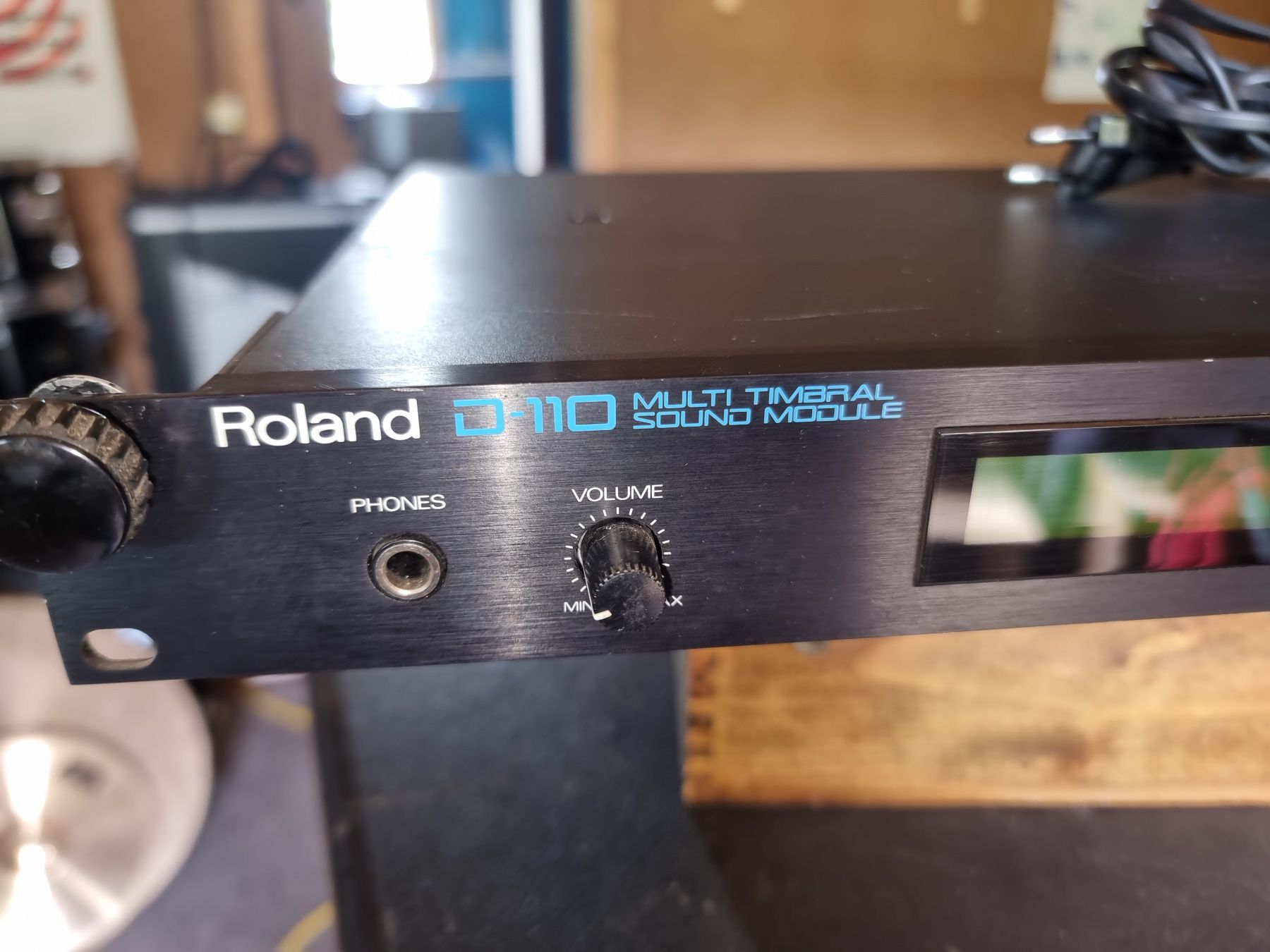 Roland Musikinstrumente: Rack processeur midi - ROLAND Multitimbral Sound Module – Gebraucht aus Courfaivre von  1