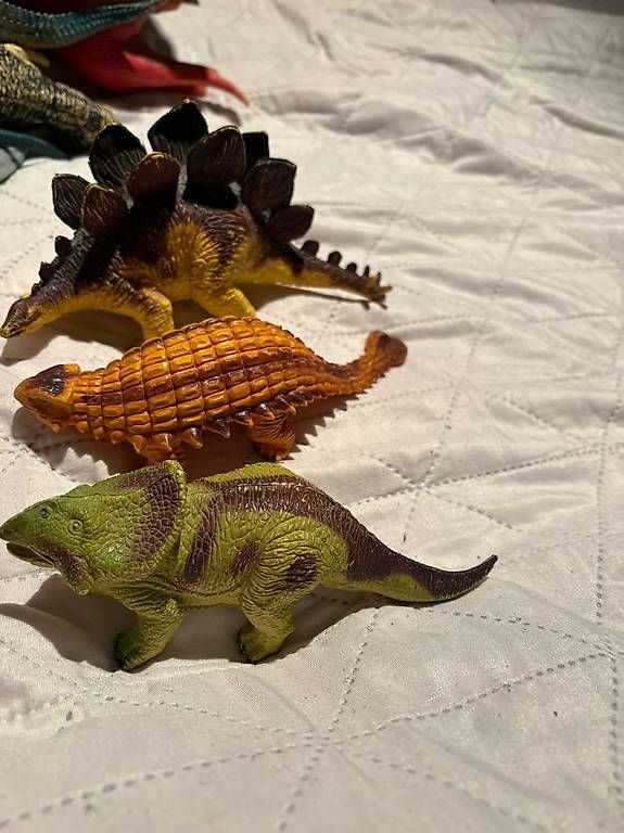 Statuette: Dino – Usato da Dagmersellen venduto da _Murckelchen_