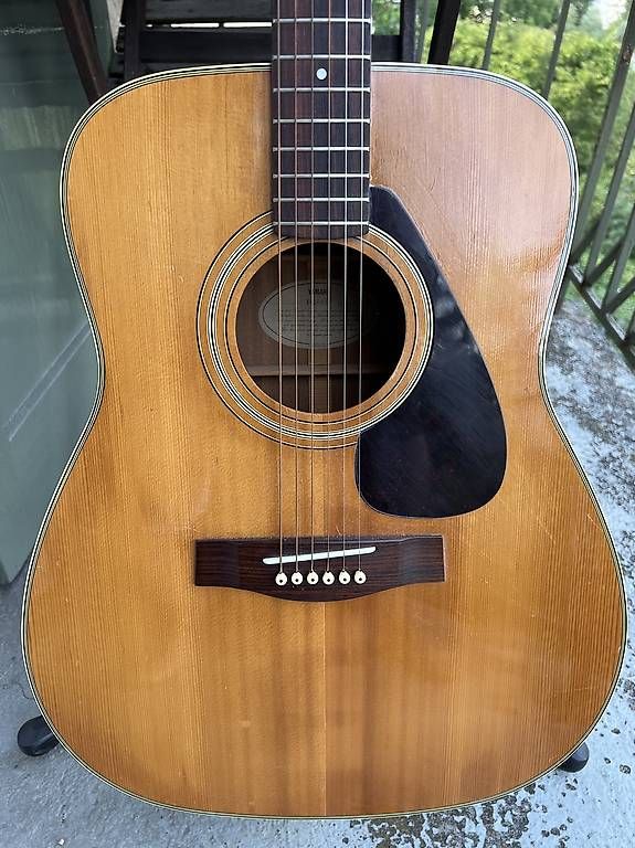 Yamaha Strumenti musicali: Yamaha FG-335 Westerngitarre – Usato da zürich venduto da marcaomm 2