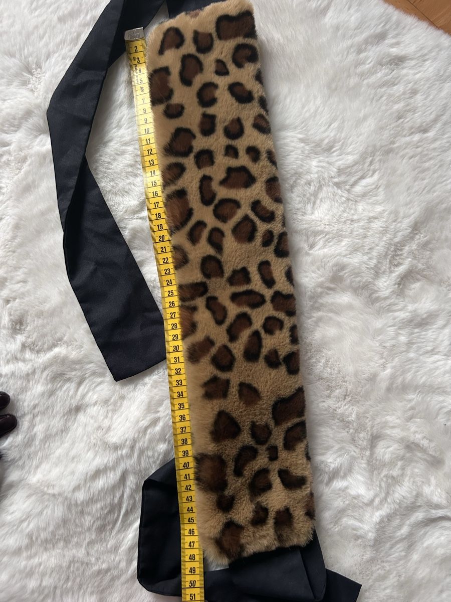 Foulard & Sciarpe: Leopard Faux Fur Collar – Nuovo (secondo la descrizione) da Biel/Bienne venduto da zit_v5yc 1