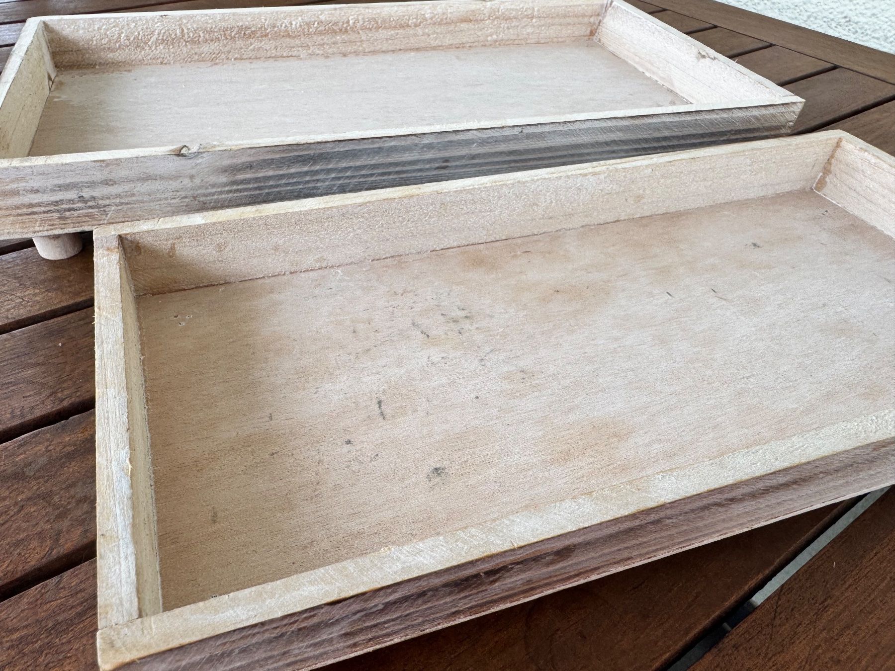 Alle Dekorationen: 2 eckige Holz Tabletts in 2 Grössen – Gebraucht aus Gebenstorf von baumhaus64