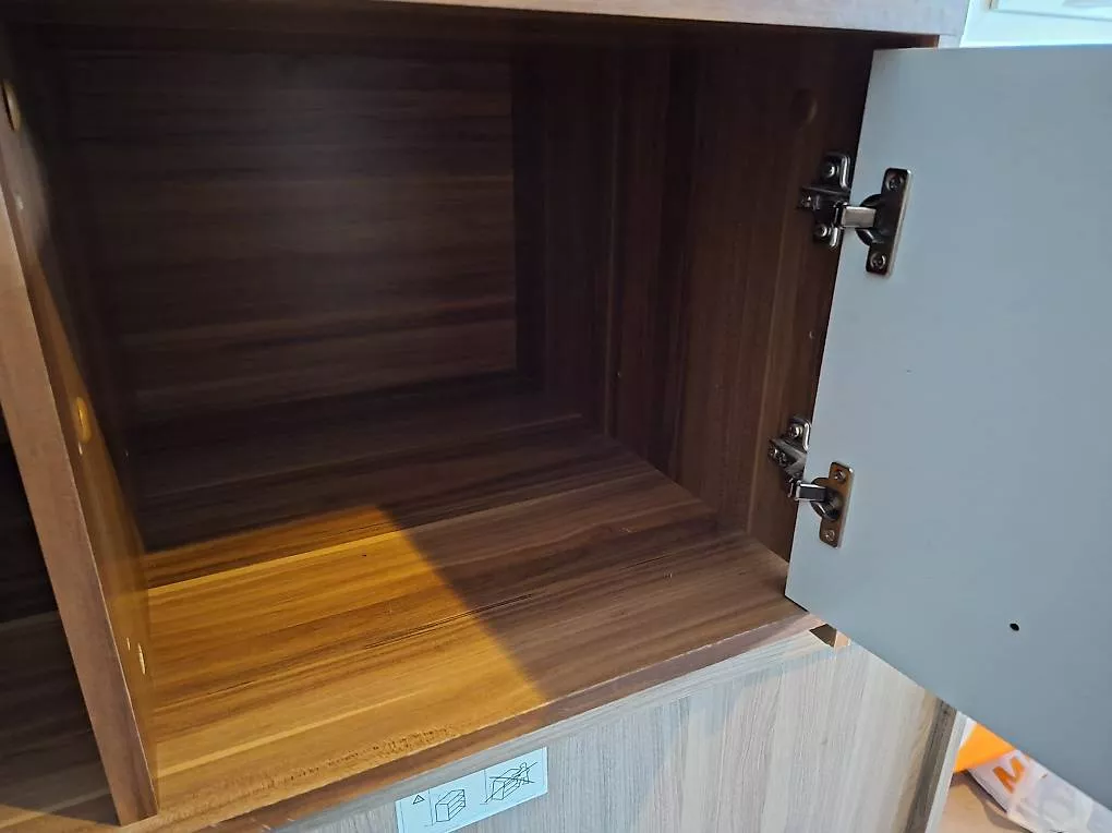 TV Möbel: Meuble TV – Gebraucht aus Savièse von cyn_5757 1
