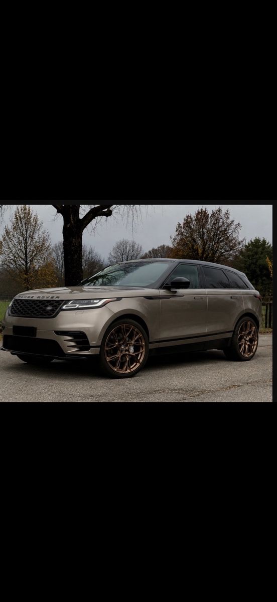 Land Rover Automobili: Range Rover Velar P250 AWD Top – Usato da Rothenthurm venduto da ill_lsk9