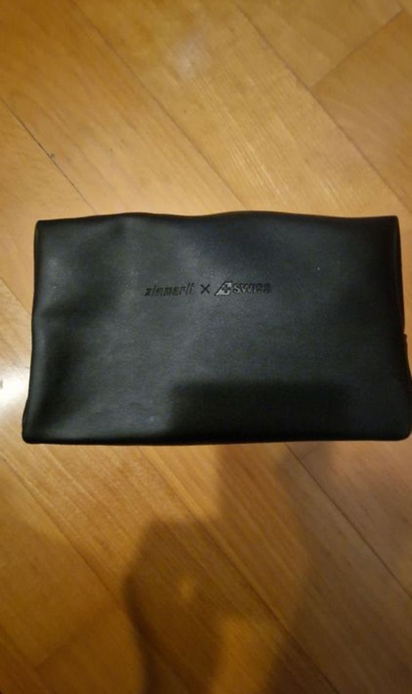 Custodie per cosmetici: Zimmerli × Swiss First Class Necessaire – Nuovo (secondo la descrizione) da Greifensee venduto da Nemo636