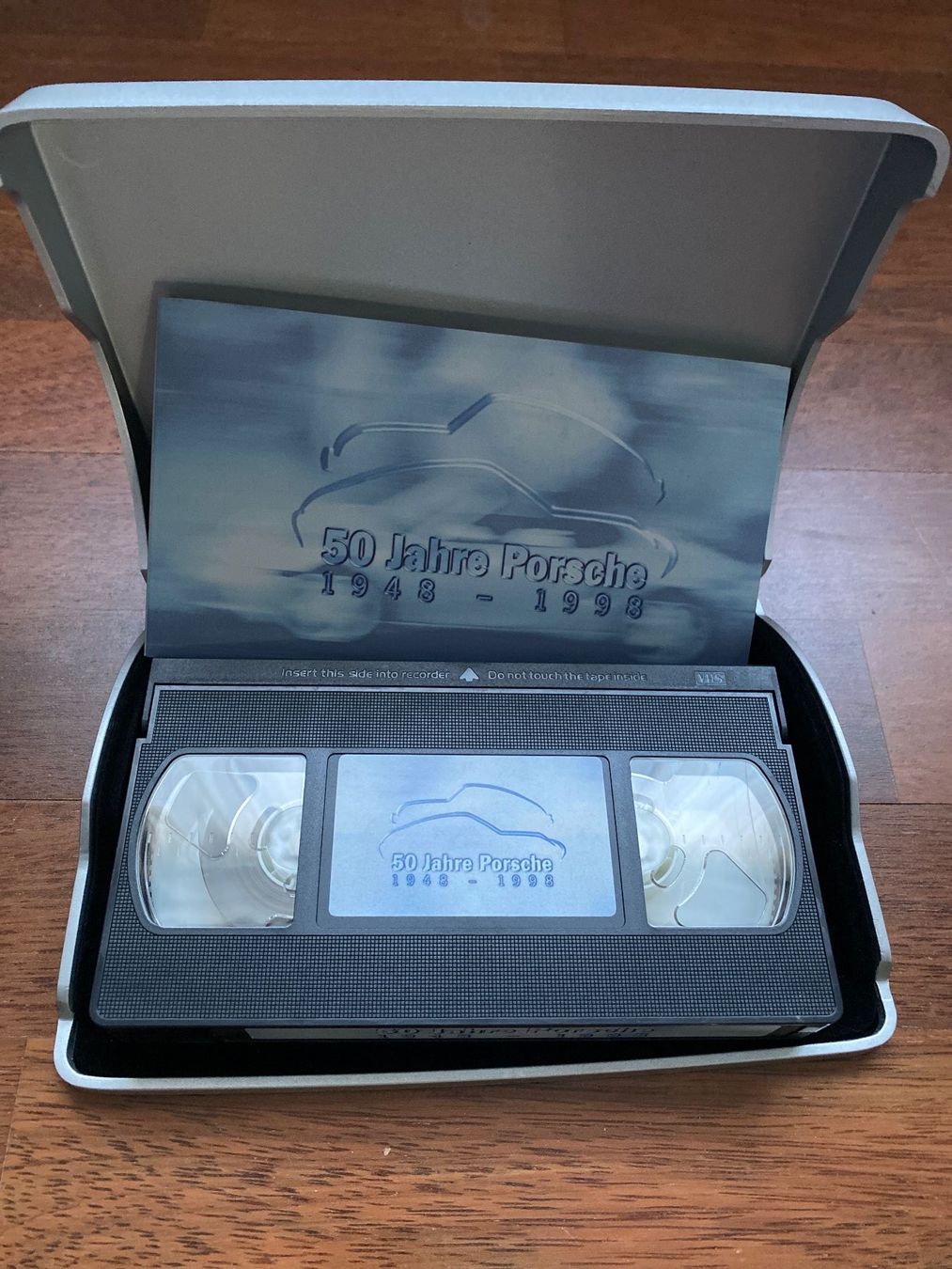 Tutti i VHS: Porsche zum 50 zigsten 1998 – Nuovo (secondo la descrizione) da Wil SG venduto da Aldo1606 1