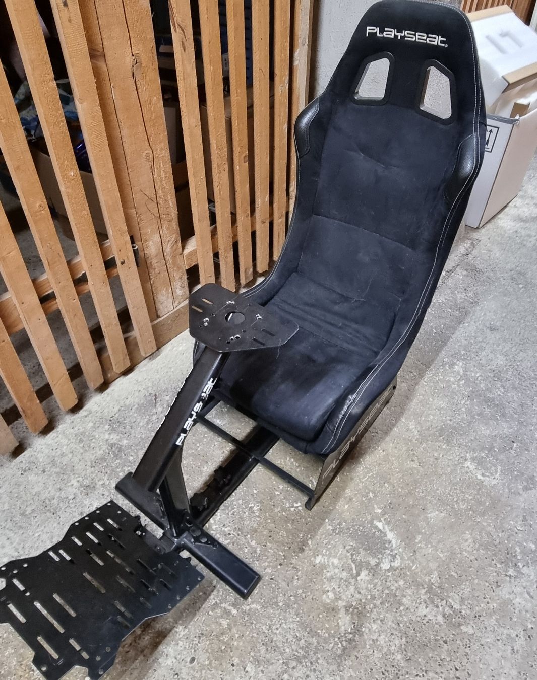 Playseat Stühle: Playseat Evolution Schwarz Sim-Racing Sitz (Gebraucht) – Gebraucht aus matzingen von 11_Eleven