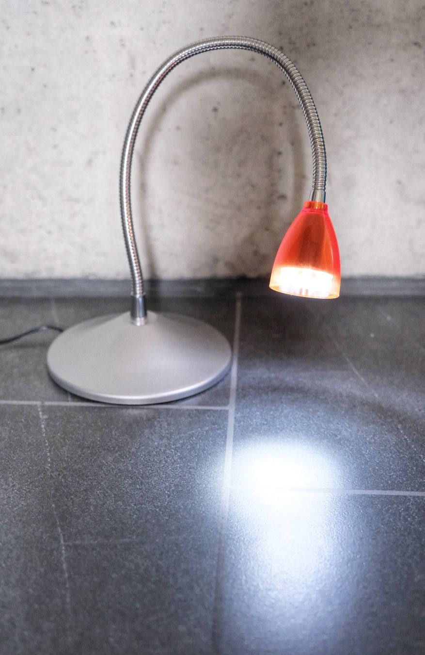 Lampade: Livarno Tischlampe – Usato da Wohlen AG venduto da Exitburn 2