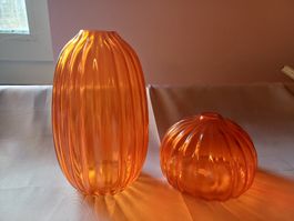 neu 2 Vasen aus Glas in orange, Deko