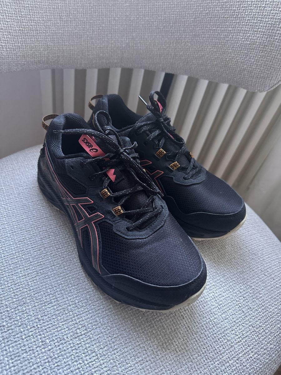 Asics Scarpe da donna: Asic Trail-/Trekkingschuhe Grösse 40 – Usato da Zürich venduto da Chez_Dali