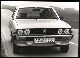 Fotografie Auto Mitsubishi Galant Sigma,