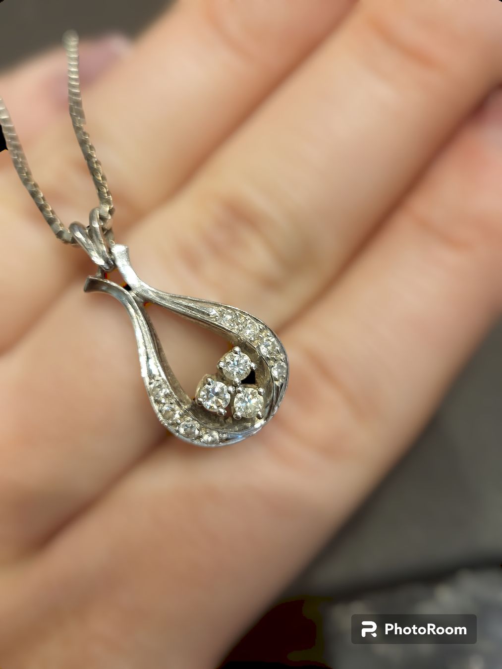 Catenine: Traumhaftes Collier mit 11 Brillanten – Nuovo (secondo la descrizione) da Unterägeri venduto da Altgoldschmuck