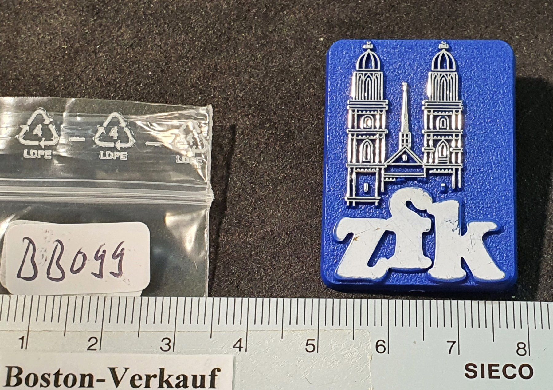 Broschen & Nadeln: BB099 - Brosche zfk Zürich Kirche – Gebraucht aus Reinach BL von Boston-Verkauf 2
