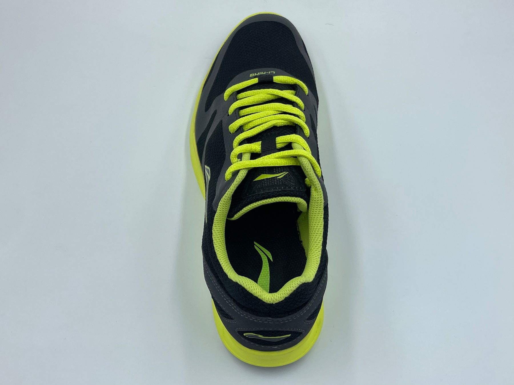 Scarpe da uomo: Li-Ning Running A335 Gr. 42 1/3 – Nuovo e nell'imballaggio originale da Spreitenbach venduto da Opfikoner1 2