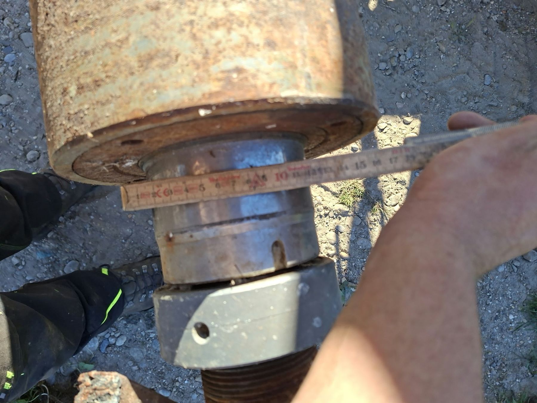 Autres fournitures industrielles: Hydraulikzylinder – D'occasion à Romoos par Straussenranch 2
