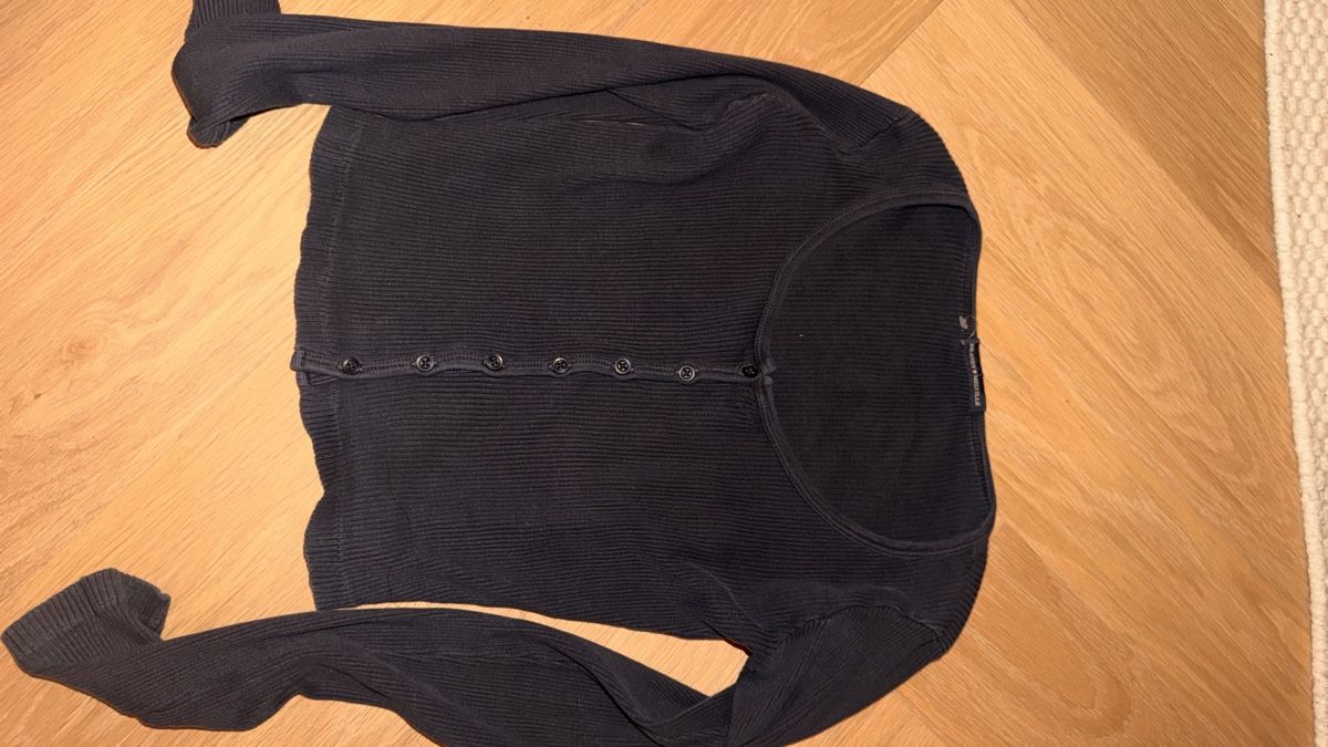 Brandy Melville Maglioni & Felpe: Pull Bleu Marin Brandy Melville – Usato da Thônex venduto da nat_hc2z