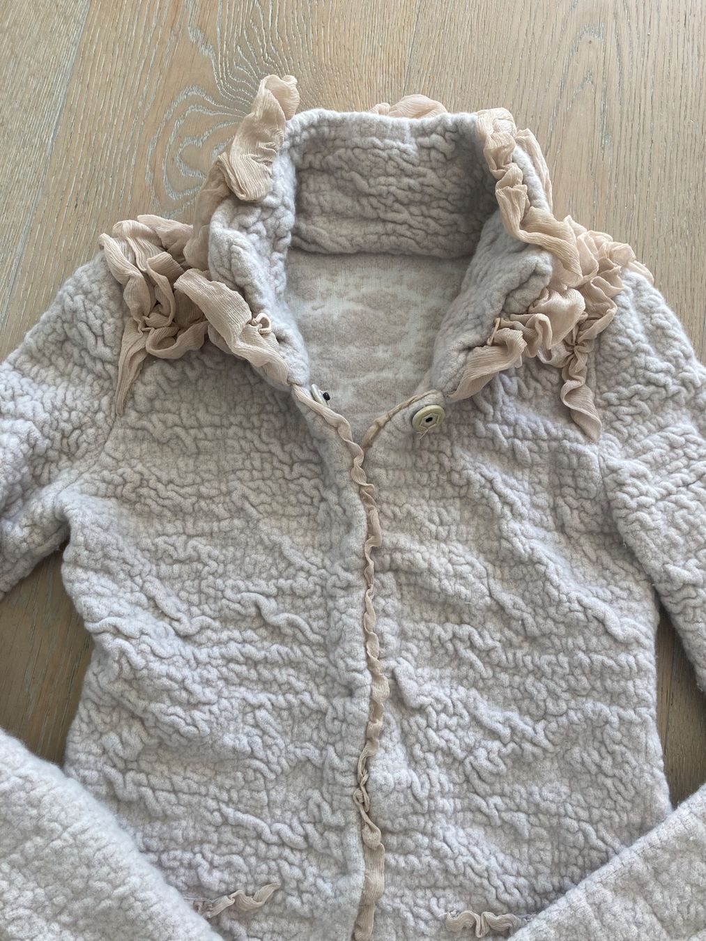 Pullover & Sweatshirts: Designer - Hübsche Jacke/Pullover Gr. 36 beige – Gebraucht aus Meilen von Golfer04 6