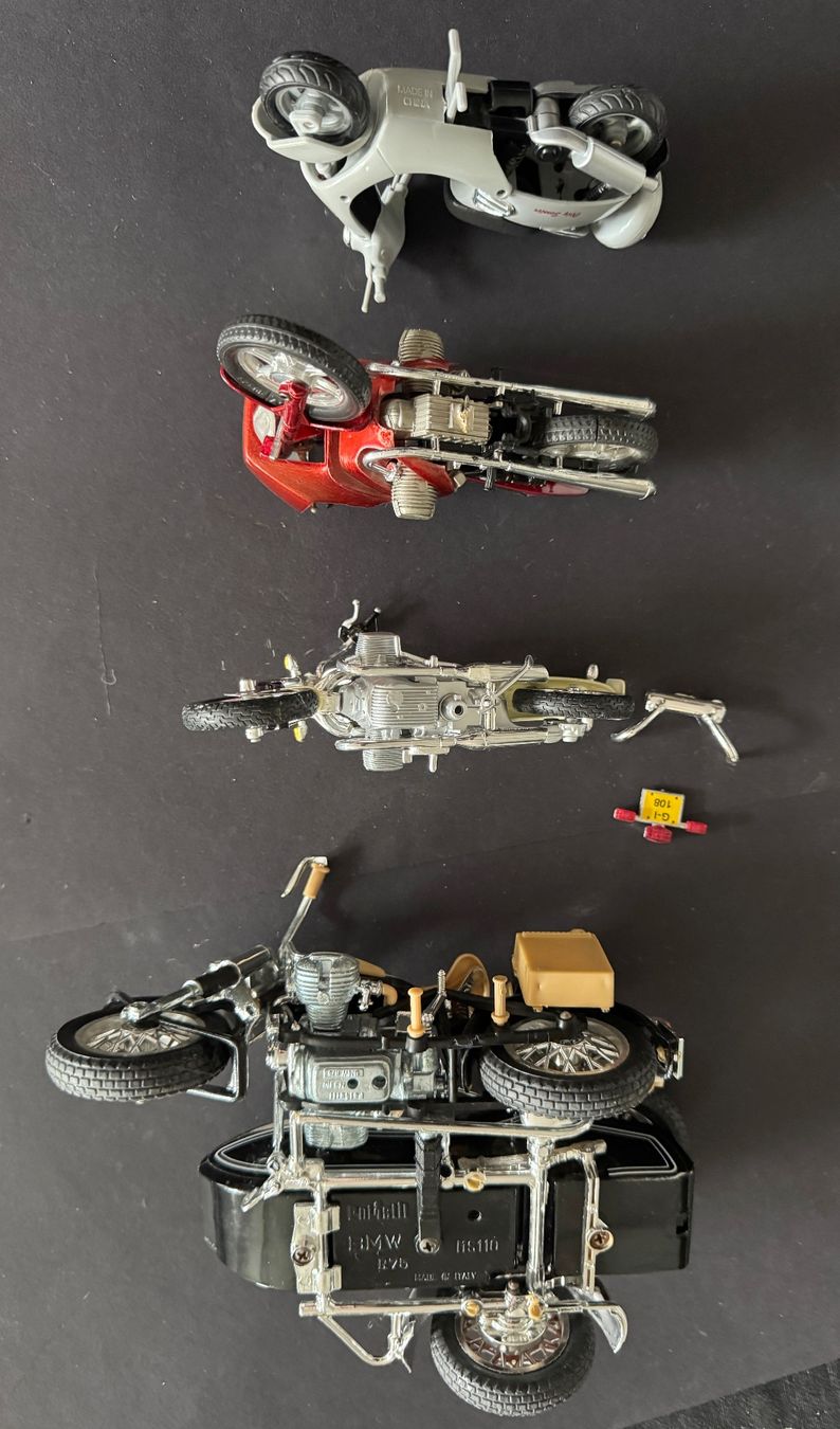 Kit di modellismo & Modellini statici: Motorräder Konvolut – Usato da Lyss venduto da br_86 2