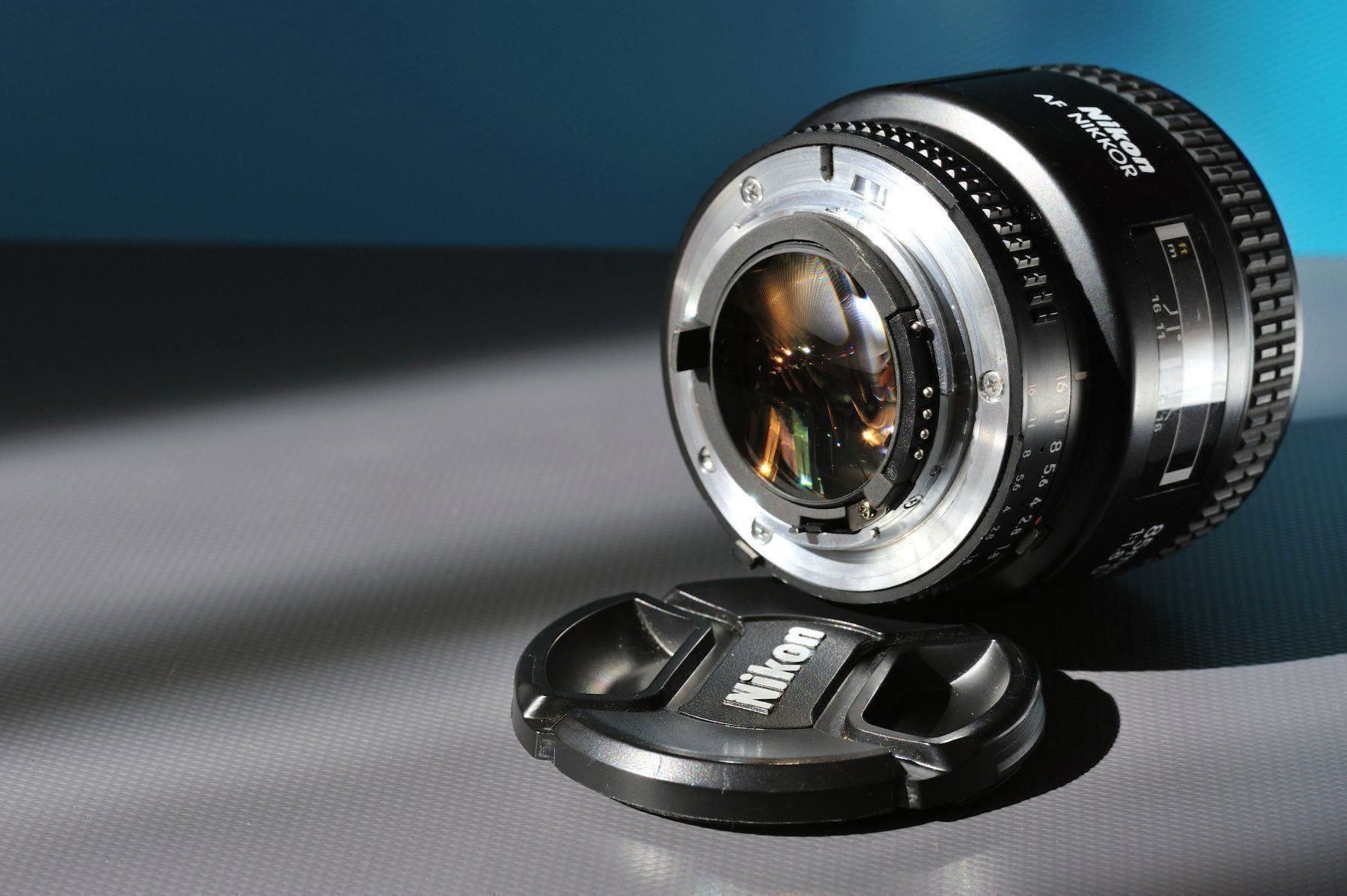 Nikkor Obiettivi: Nikon Nikkor 85 f/1.8 AF-D – Usato da Fleurier venduto da im_ghl 3