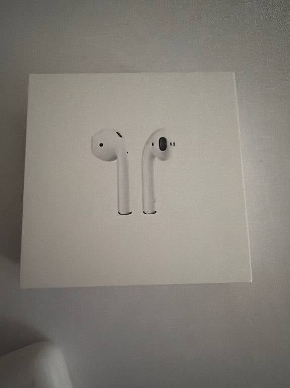 Kopfhörer: Apple AirPods 2. Generation mit Ladecase (OVP) – Gebraucht aus Zürich von meti1975