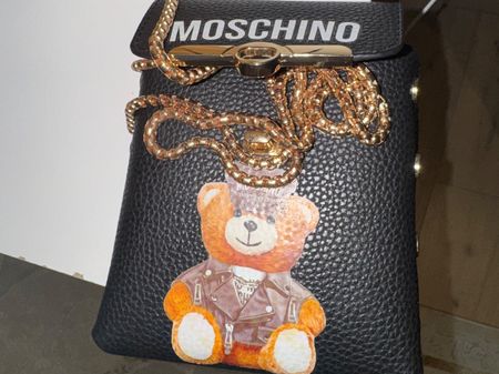Moschino Handtasche schwarz Bär Motiv neuwertig