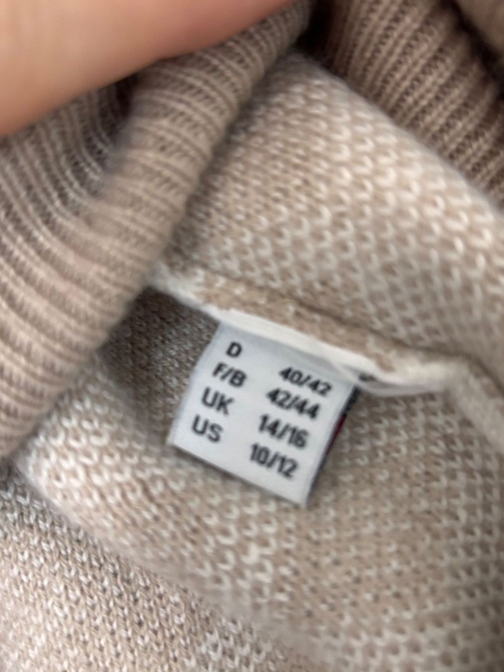 Madeleine Magliette Polo: Luxus Strick Poloshirt von Madelaine – Nuovo (secondo la descrizione) da Châtelaine venduto da Maronggi 2