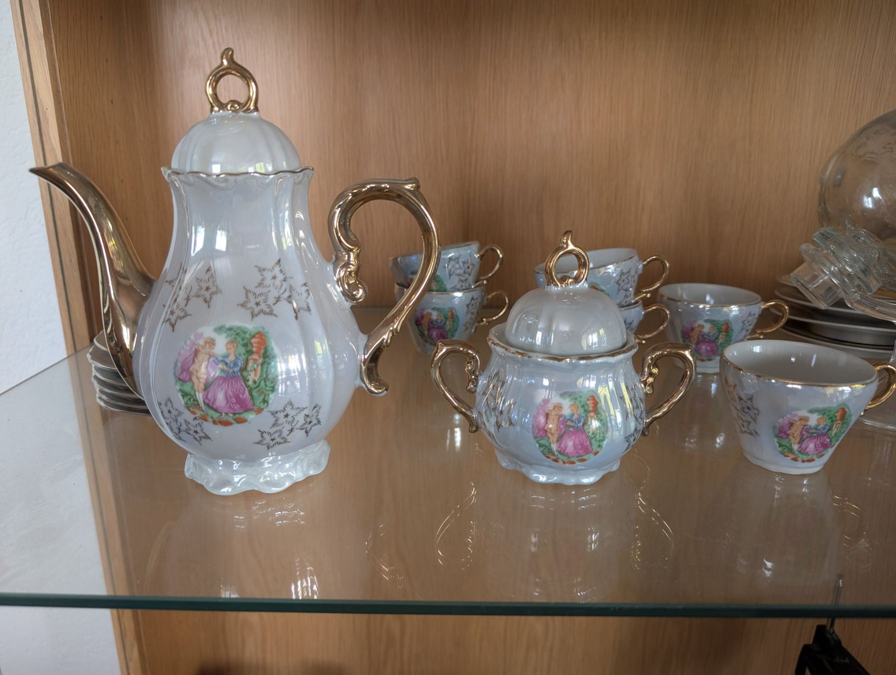Set di piatti: Porzellan-Kaffeeset – Usato da Besenbüren venduto da ram_z8pp 1