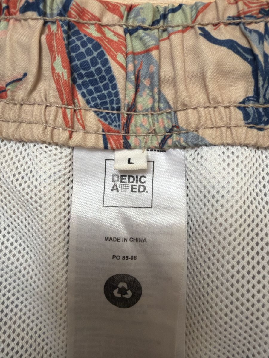 Pantalons: Badehose DEDICATED. mit Blumenmuster Grösse L, gebraucht – D'occasion à St. Gallen par andyschwendener91 1