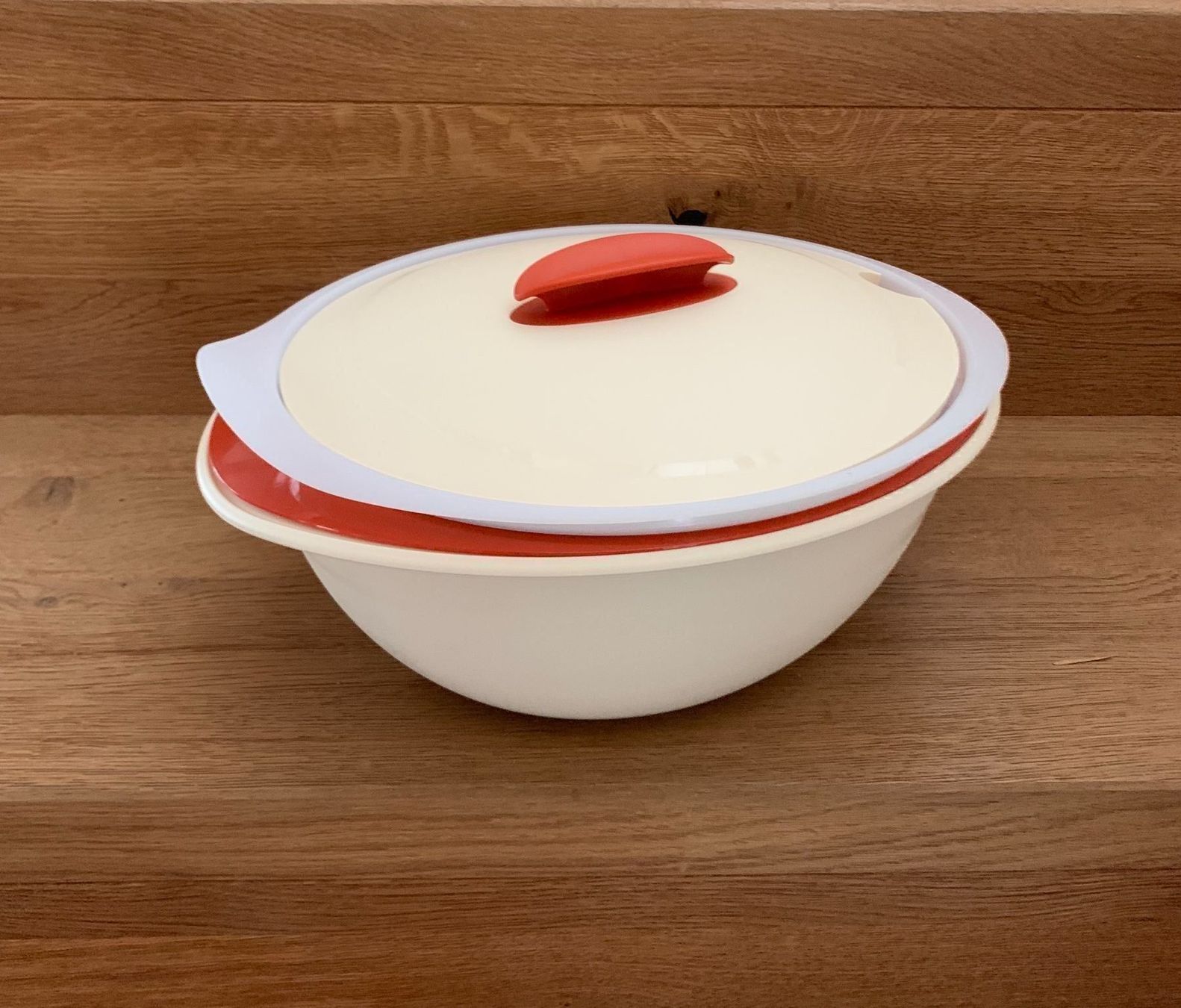 Tupperware Contenitori & Simili: Tupperware Thermo-Duo – Usato da Herzogenbuchsee venduto da zukerka