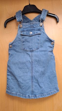 Jeanskleid/ Latzkleid Gr. 98 von SMILE