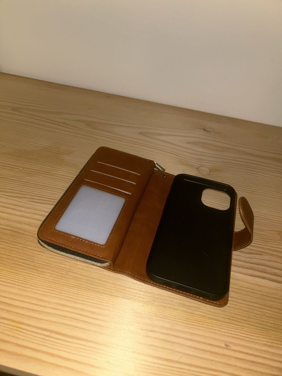 Covers & Schutzfolien: iPhone 15 Hülle braunes Leder mit Reisverschlussfach – Neu (gemäss Beschreibung) aus Pfaffhausen von Lucky_Nut 1