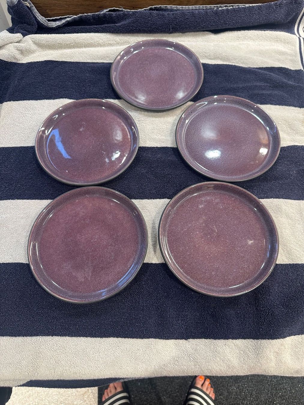 Assiettes: 5 kleine violette Teller – D'occasion à Schaan par Hermine2018