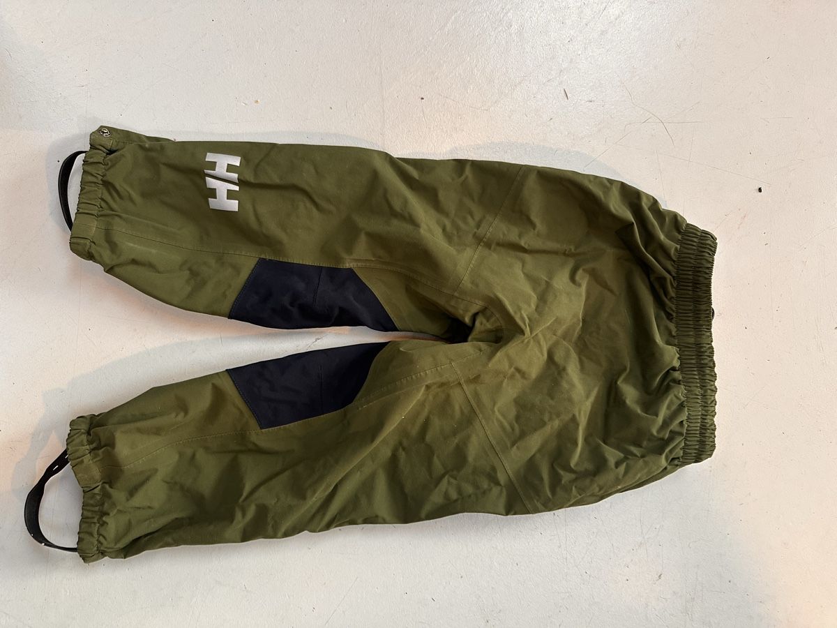 Helly Hansen Pantaloni: Regenhose Helly Hansen olive Grösse 104/110 – Usato da Adliswil venduto da len_l55b 1