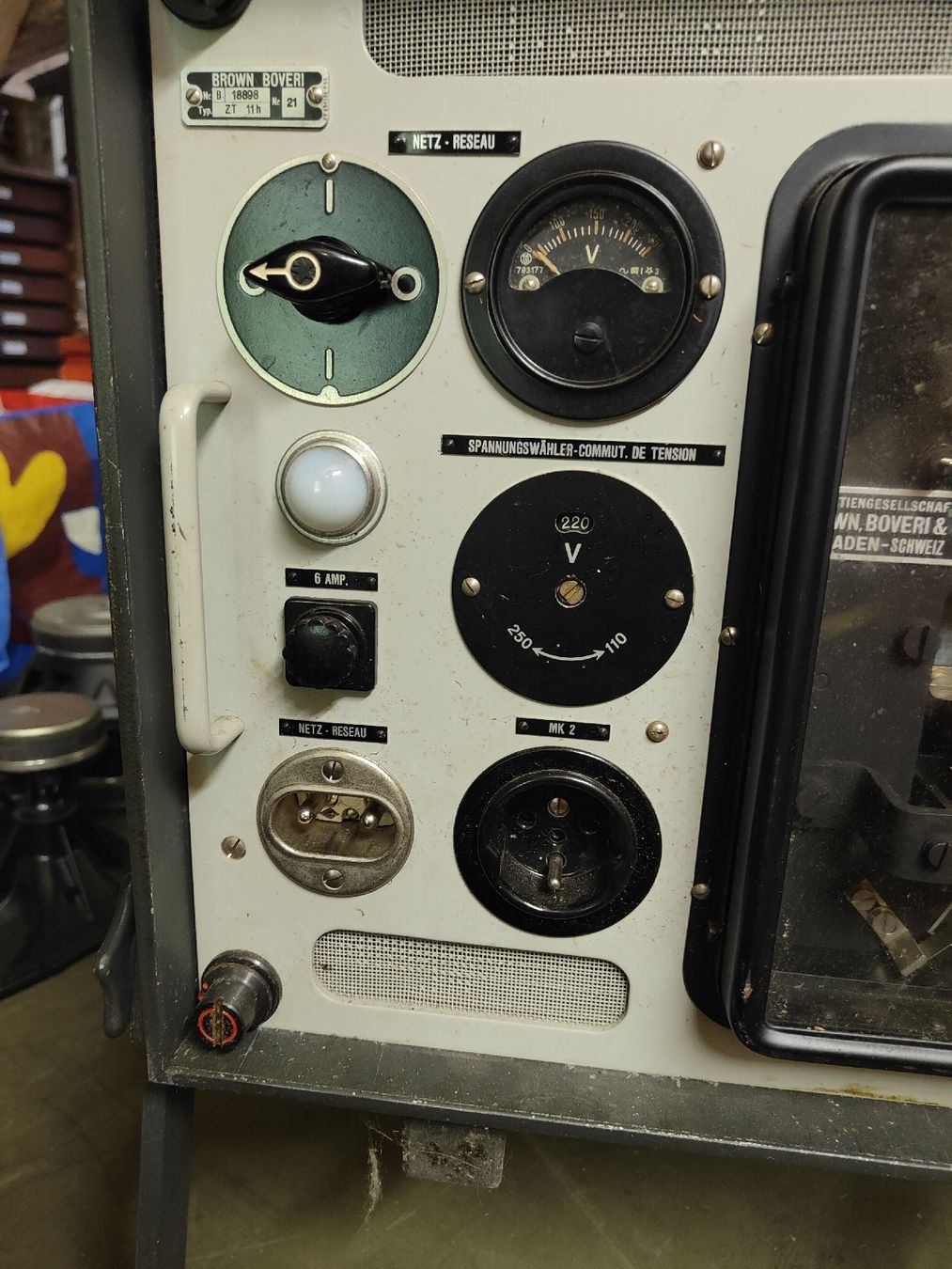 Generatori di corrente: Armee Stromgenerator / Notstromaggregat, WWII mit ABB Wandle – Usato da Bichelsee venduto da Sacoche1932 8