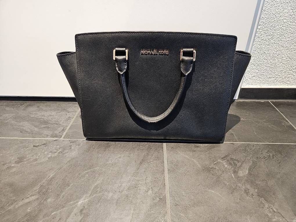 Borse da donna: Michael Kors Selma Schwarz – Usato da Saland venduto da zwergli90
