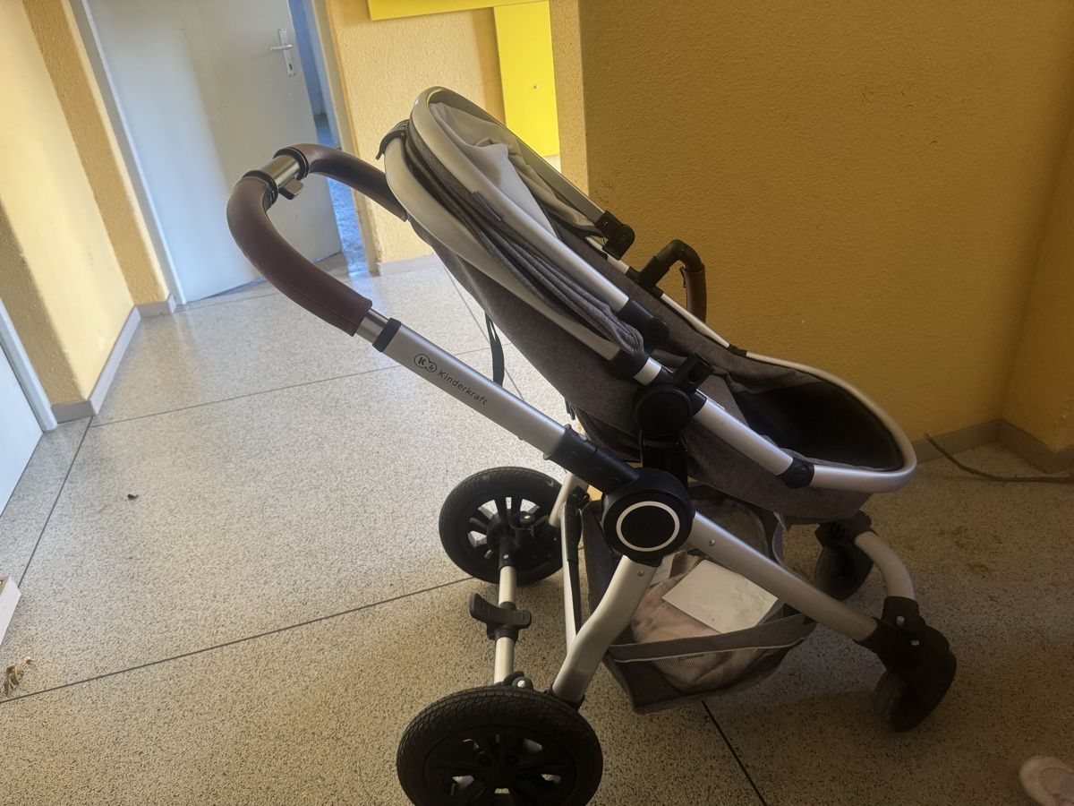 Carrozzine: Kinderwagen – Usato da Hinteregg venduto da keke019 4