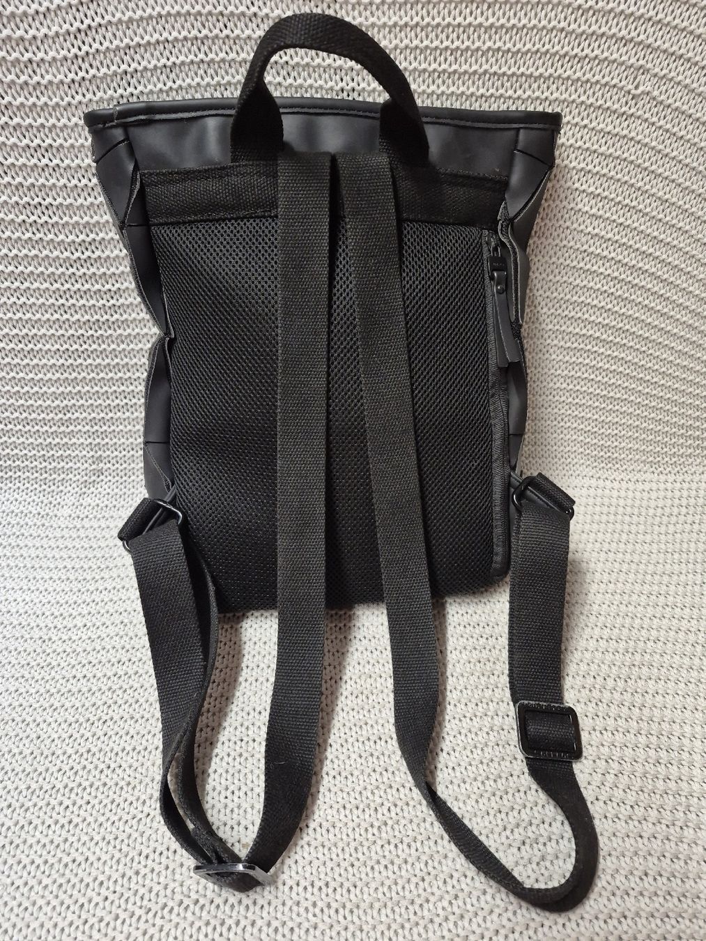 Suri Frey Sacs à dos: Suri Frey Rucksack schwarz – D'occasion à Merligen par muss_haben 1