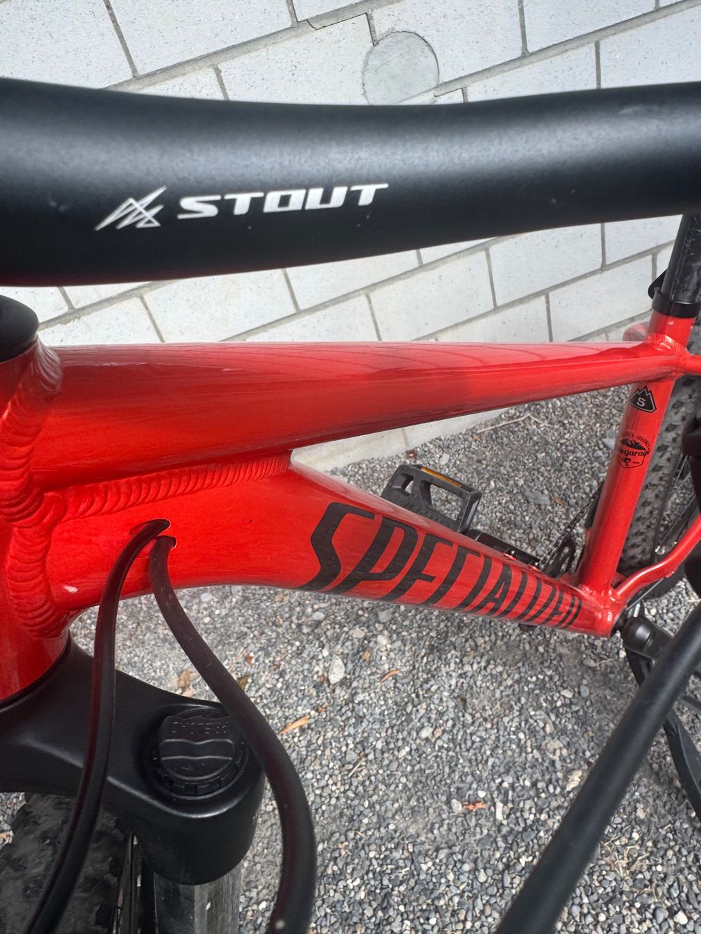 Specialized Vélos: Mountainbike Specialized Rockhopper – D'occasion à Hünenberg par fightlady 5