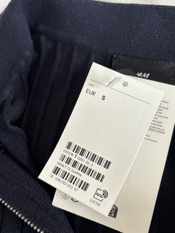 H&M Slim Fit Knitted Polo Shirt Size S Navy Blue New 2