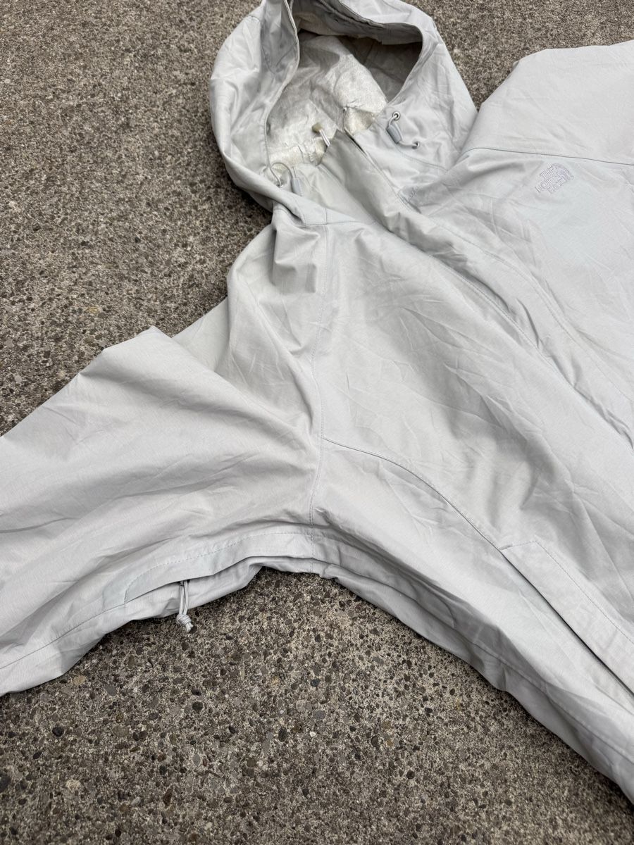 North Face Jacken: The North Face Gorpcore HyVent Jacket Light Grey XL – Gebraucht aus Effretikon von syrrrrre 8