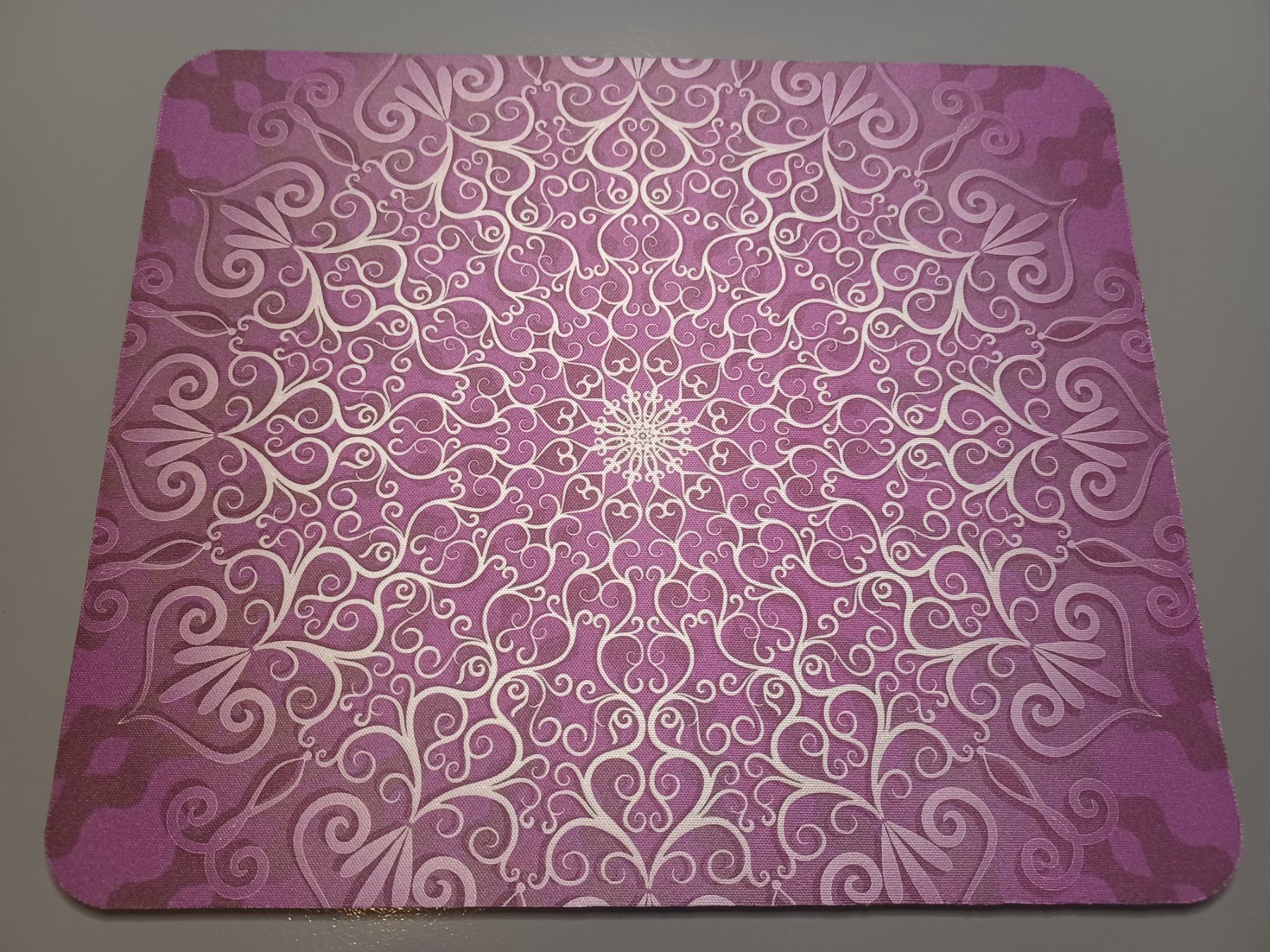 Tappetini per mouse: Mausmatte "Mandala Violett" / Mousepad NEU – Nuovo e nell'imballaggio originale da Turbenthal venduto da enjak