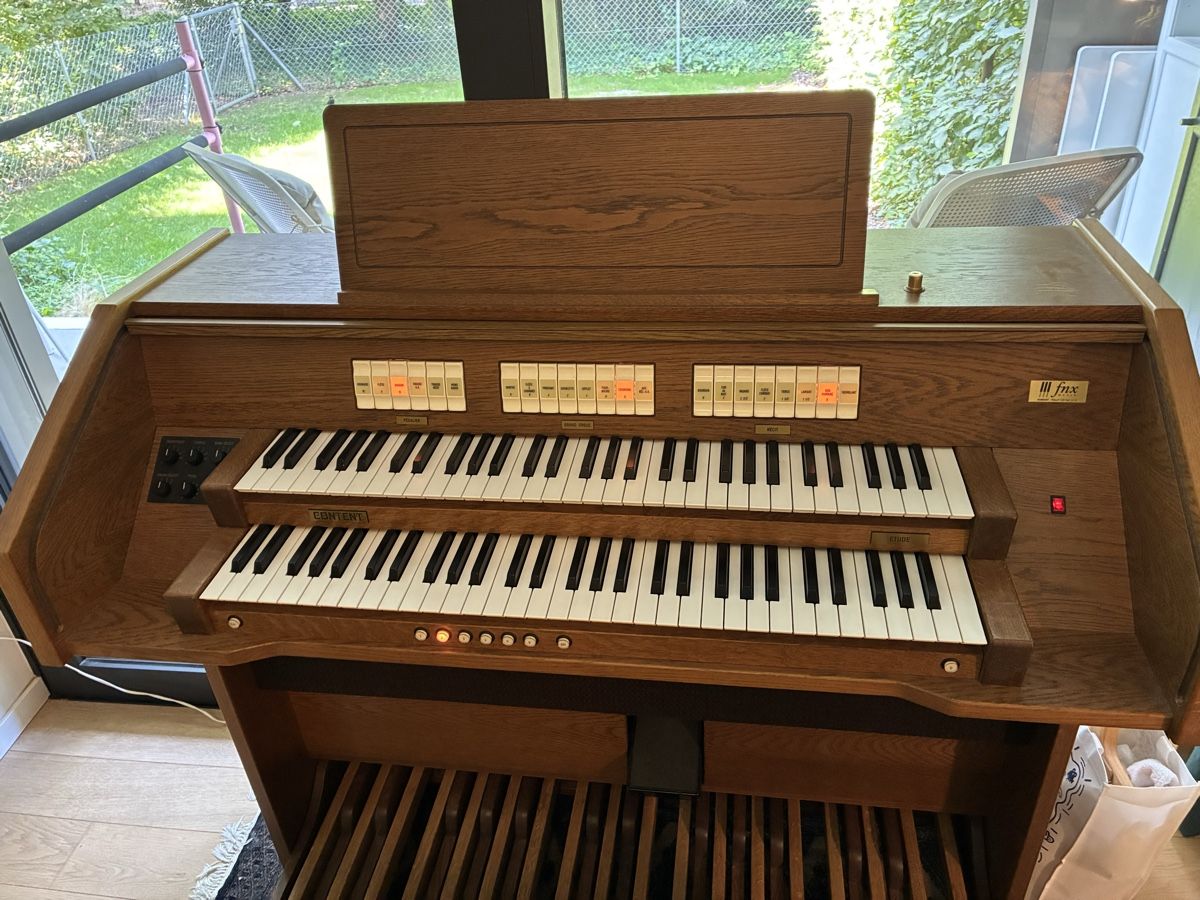 Musikinstrumente: Orgue, Content Étude 30 chêne foncé  – Gebraucht aus Le Grand-Saconnex von Jacoline 4