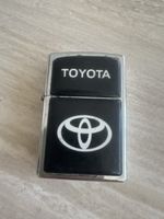 Feuerzeug Toyota Design Metall schwarz silber gebraucht