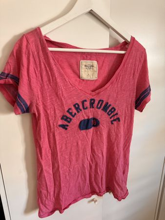 Rosa Abercrombie & Fitch T-Shirt M 60% Cotton
