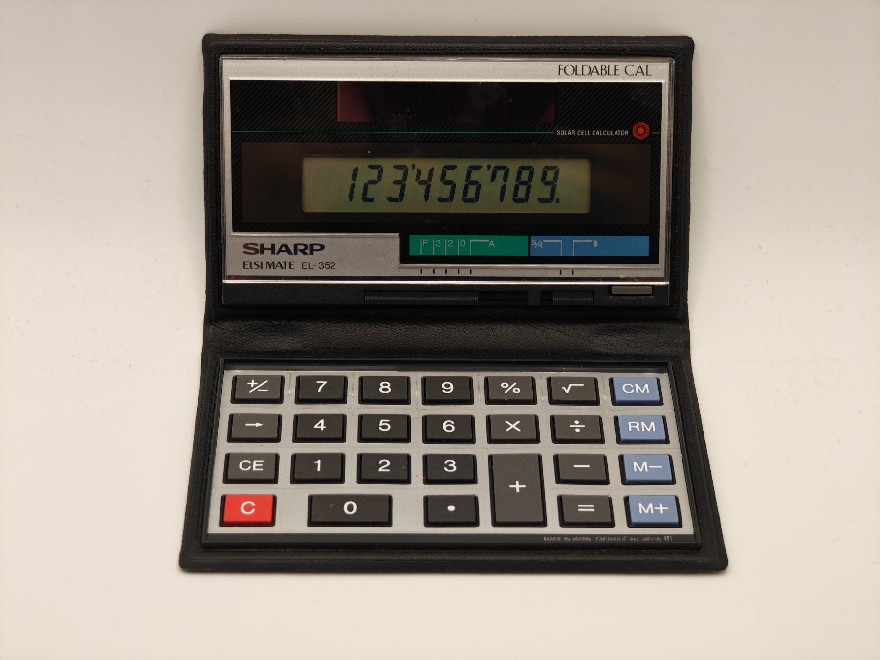 Sharp Taschenrechner: Taschenrechner Sharp EL-352 mit Original Verpackung – Gebraucht aus Thun von Kankii 2