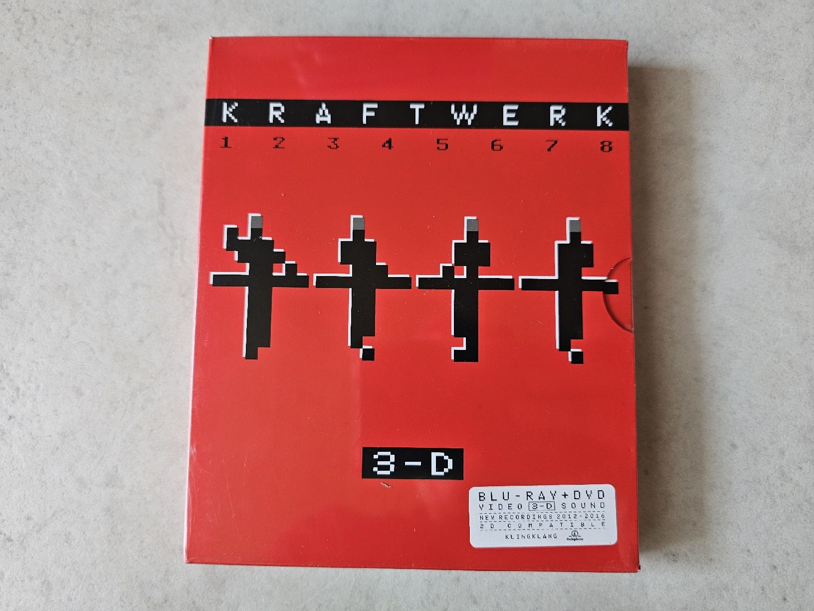 Tutti i DVDs: Kraftwerk  -  3-D  /  Bluray + DVD Fabrikneu – Nuovo e nell'imballaggio originale da Schneisingen venduto da backstore24