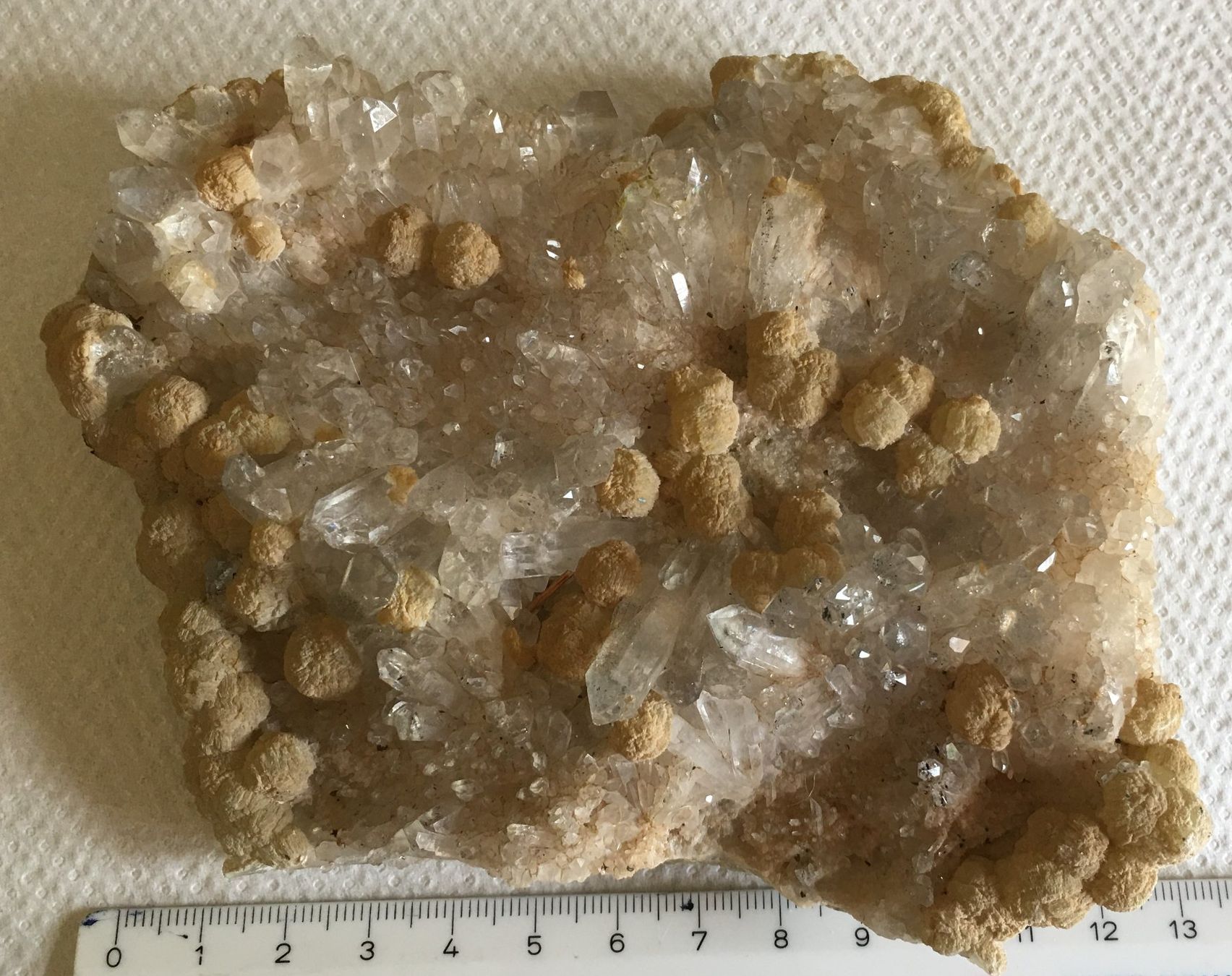 Mineralien & Heilsteine: prehnite brute avec quartz cristaux – Gebraucht aus Vevey von zabounetta 6