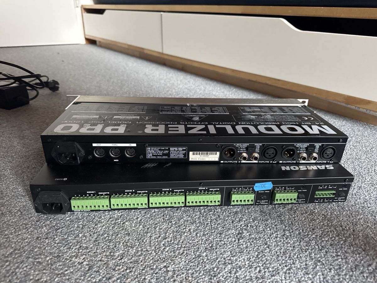Strumenti musicali: Diverse Mix Geräte – Usato da Wädenswil venduto da max_9s2y 2