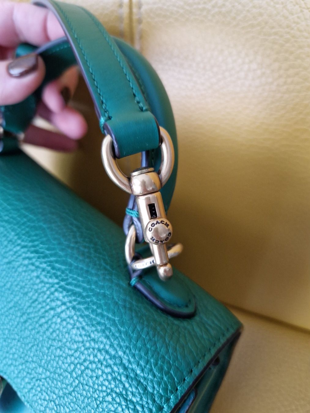 Coach Taschen für Damen: Original Coach Handtasche, grün, top handle – Gebraucht aus Erlinsbach SO von ULIKH 4